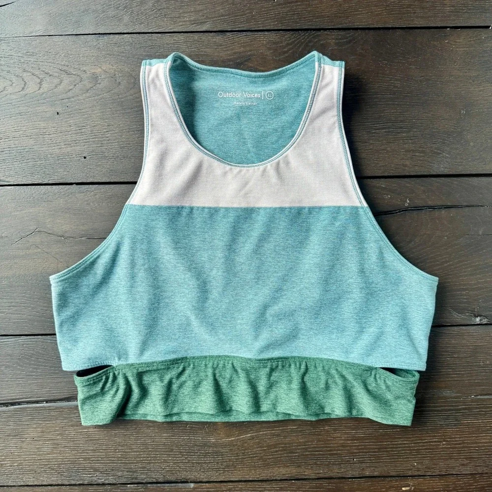 Outdoor Voices Womens Tri-Tone Slashback Crop Top XL Blue Green Cycle Yoga Sport - Picture 2 of 7